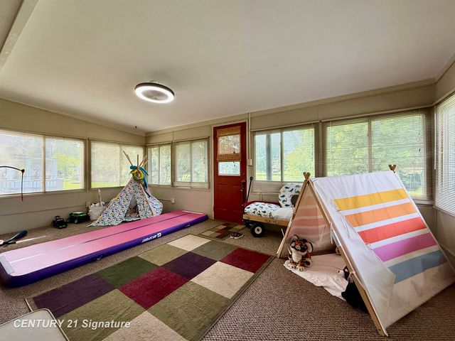 2363 Hetzner Drive, Saginaw Twp, MI 48603