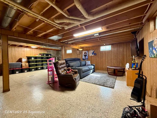 2363 Hetzner Drive, Saginaw Twp, MI 48603