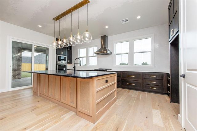 2920 Edgefield Lane, Norman, OK 73073