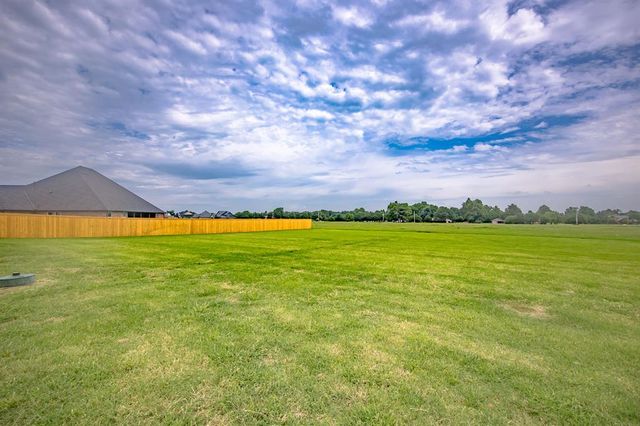 2920 Edgefield Lane, Norman, OK 73073