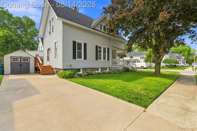 503 Trumbull Street, Saint Clair, MI 48079