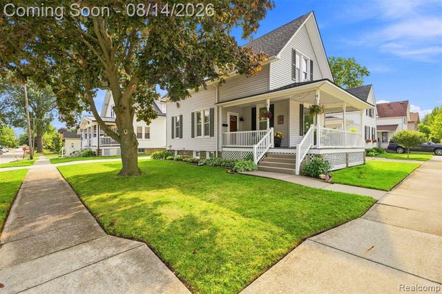 503 Trumbull Street, Saint Clair, MI 48079