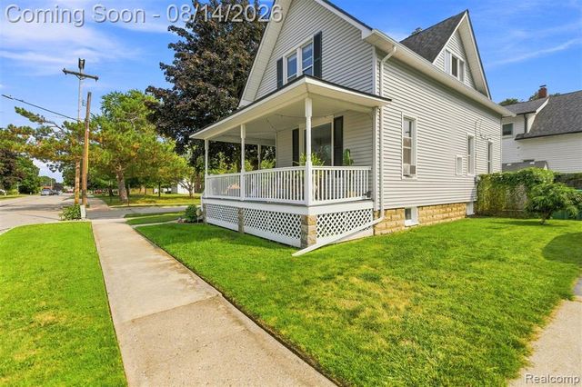 503 Trumbull Street, Saint Clair, MI 48079