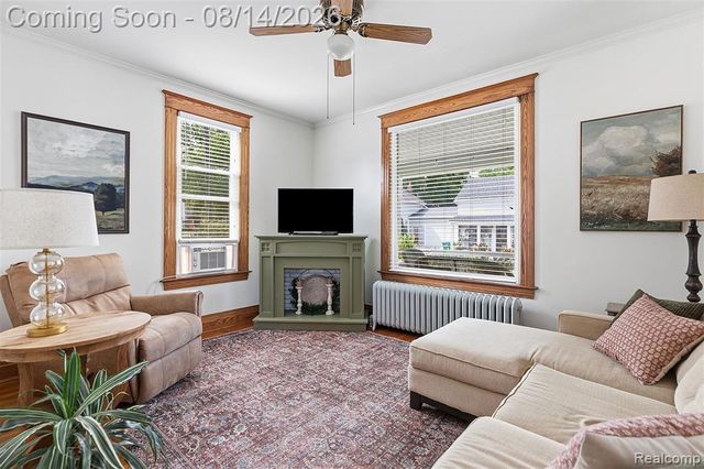 503 Trumbull Street, Saint Clair, MI 48079