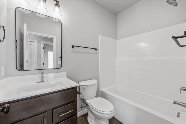 2102 Whispering Meadow Drive, Iowa City, IA 52240