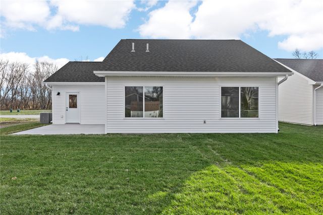 2102 Whispering Meadow Drive, Iowa City, IA 52240