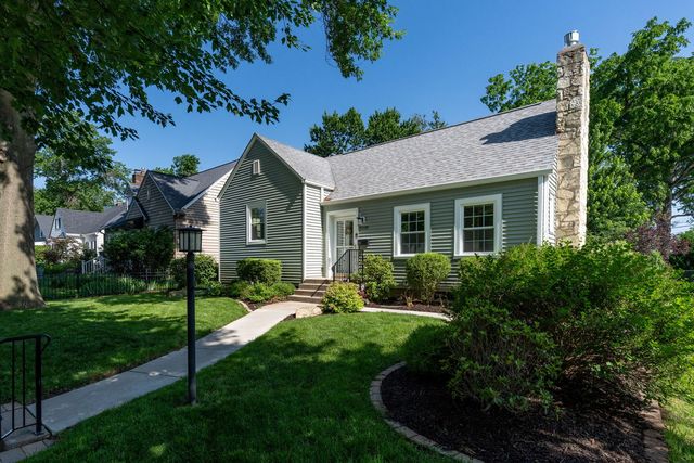1118 GRAND Court, Davenport, IA 52803