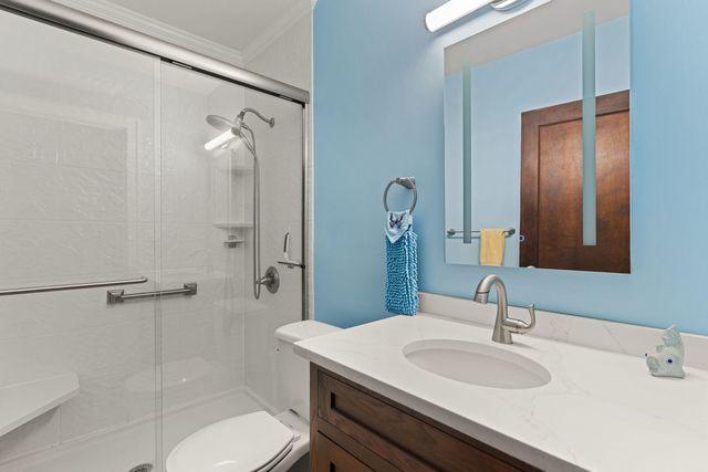 1118 GRAND Court, Davenport, IA 52803