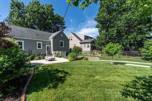 1118 GRAND Court, Davenport, IA 52803