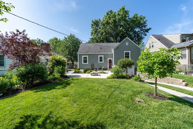 1118 GRAND Court, Davenport, IA 52803