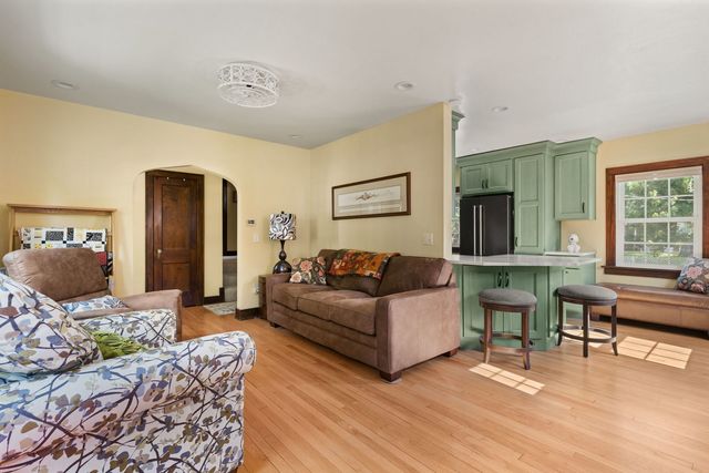 1118 GRAND Court, Davenport, IA 52803