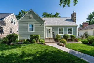 1118 GRAND Court, Davenport, IA 52803