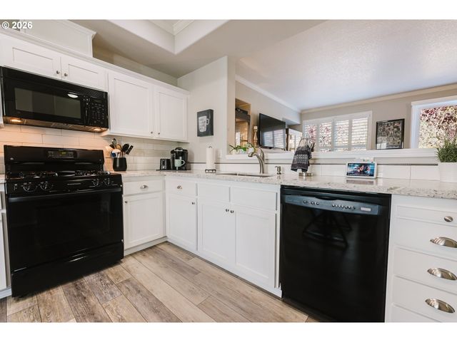13185 Sw WORCHESTER Pl, Tigard, OR 97223