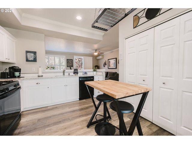 13185 Sw WORCHESTER Pl, Tigard, OR 97223