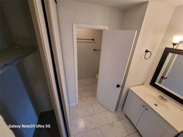 8046 Ellinger Lane, Houston, TX 77040