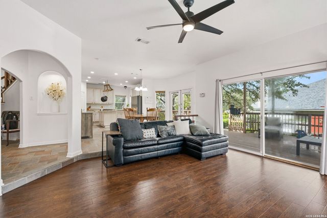 18355 EDWARDS BLF, San Antonio, TX 78259