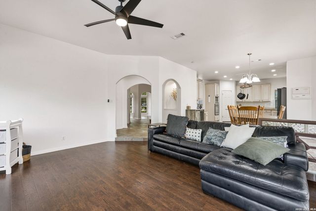 18355 EDWARDS BLF, San Antonio, TX 78259
