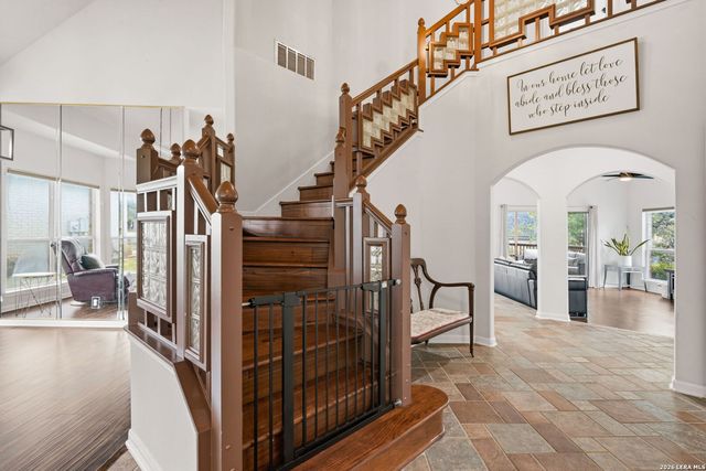 18355 EDWARDS BLF, San Antonio, TX 78259