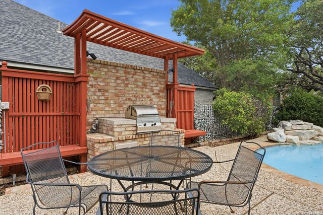 18355 EDWARDS BLF, San Antonio, TX 78259