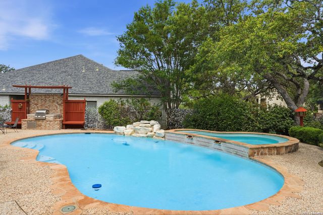 18355 EDWARDS BLF, San Antonio, TX 78259