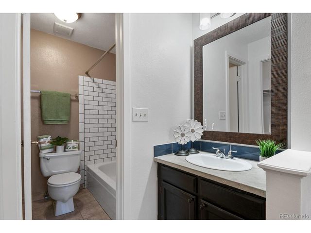 8378 S Upham Way A305, Littleton, CO 80128