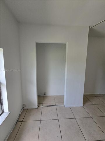 2816 9 TH SW, Lehigh Acres, FL 33976