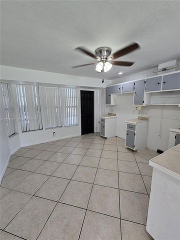 2816 9 TH SW, Lehigh Acres, FL 33976