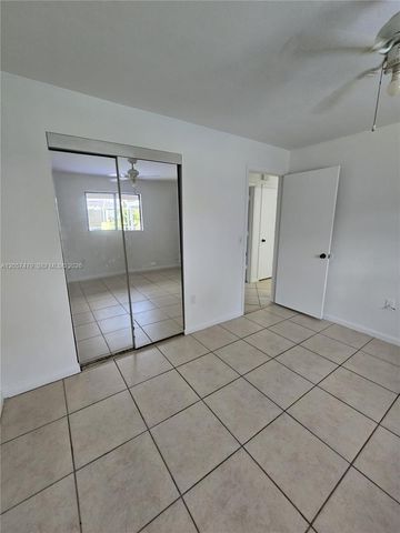 2816 9 TH SW, Lehigh Acres, FL 33976