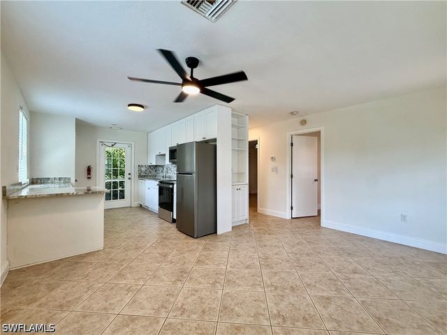 740 109th AVE N, Naples, FL 34108