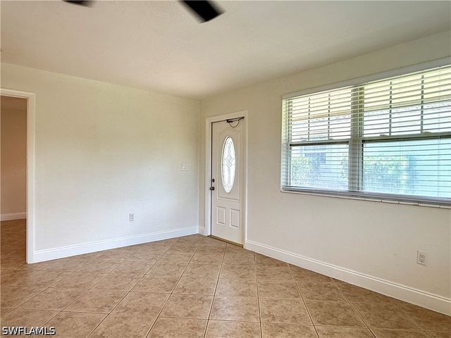 740 109th AVE N, Naples, FL 34108