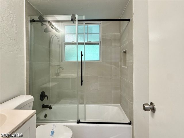 740 109th AVE N, Naples, FL 34108