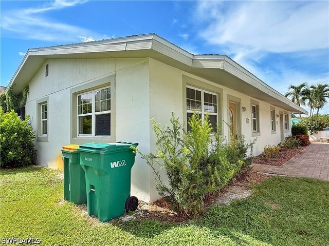 740 109th AVE N, Naples, FL 34108