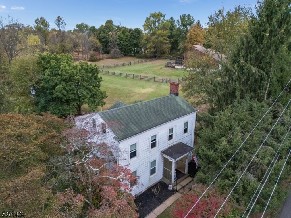 33 Sergeantsville Rd, Raritan Twp., NJ 08822