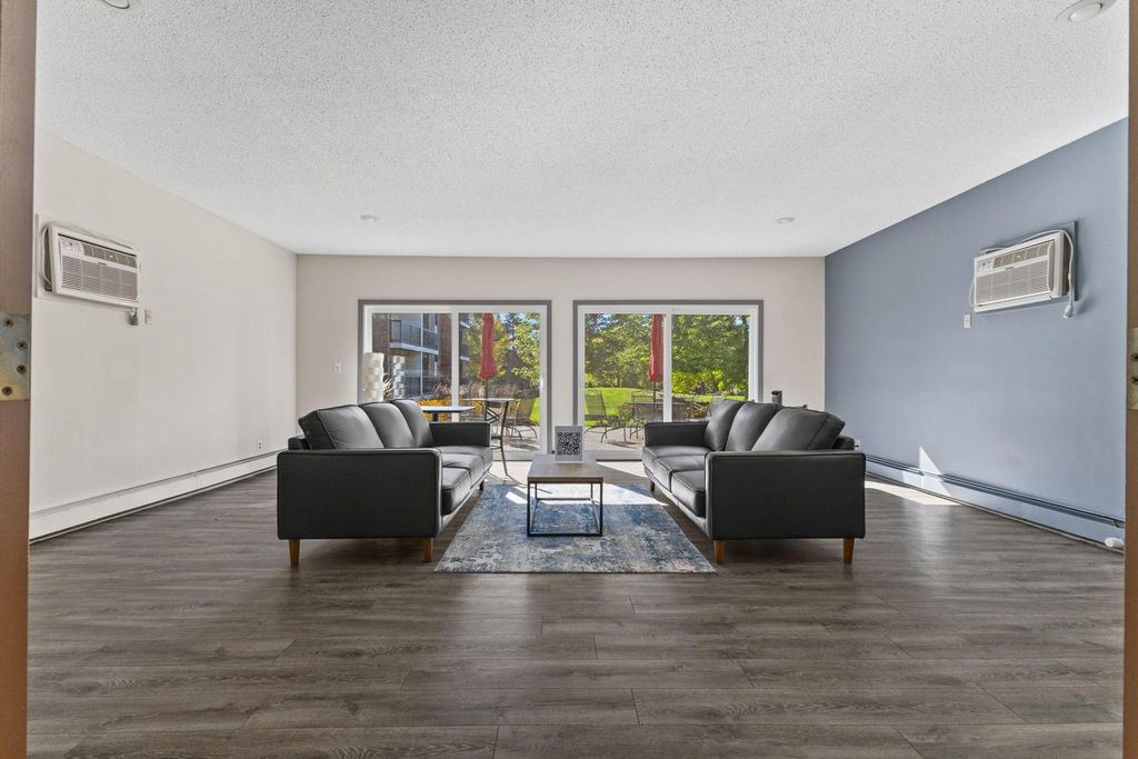 4 Pine Tree Drive 314, Arden Hills, MN 55112 — exterior