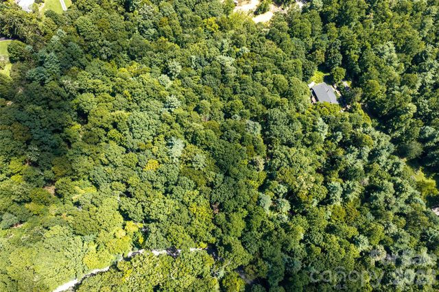 99999 Sabine Drive 2A, Laurel Park, NC 28739
