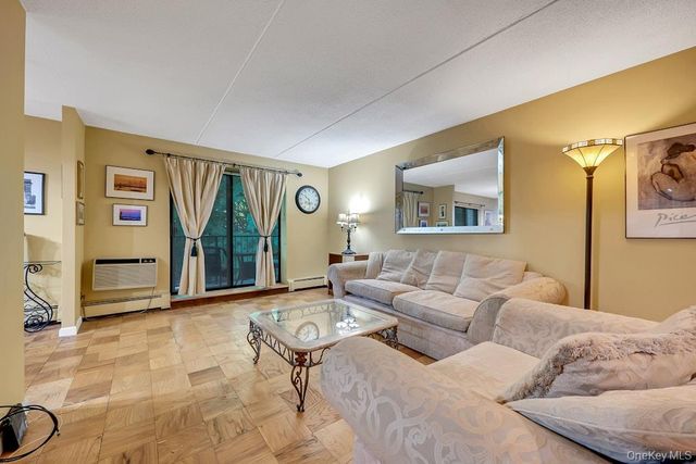 108 Sagamore Road 5E, Bronxville, NY 10708