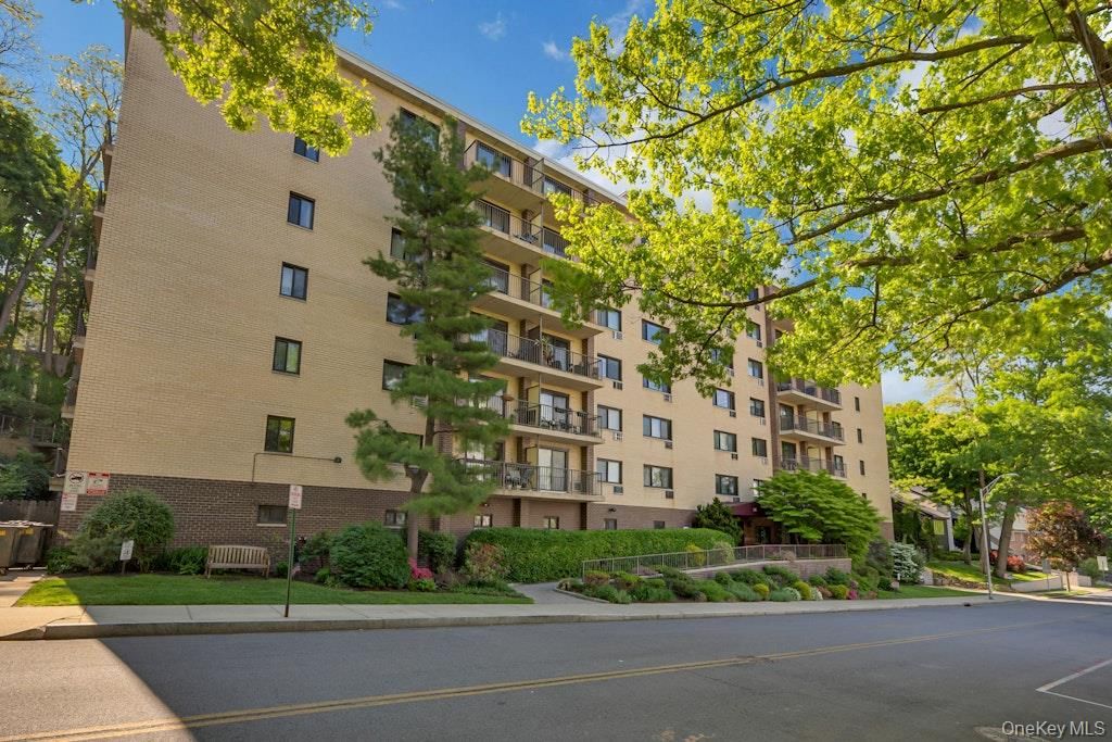 108 Sagamore Road 5E, Bronxville, NY 10708