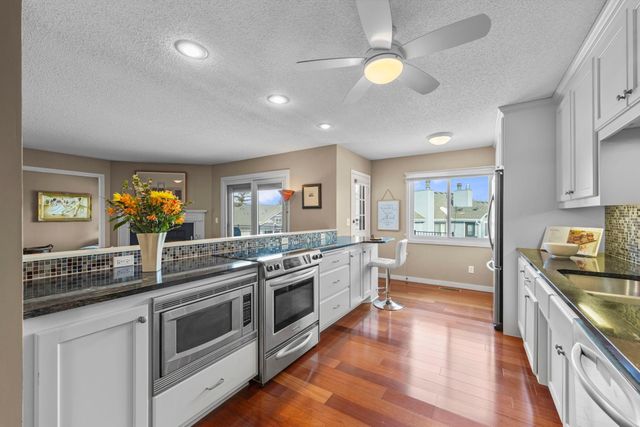 6967 Langford Court, Edina, MN 55436