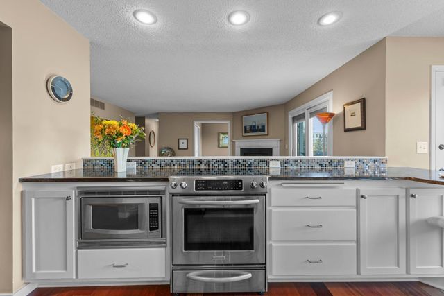 6967 Langford Court, Edina, MN 55436