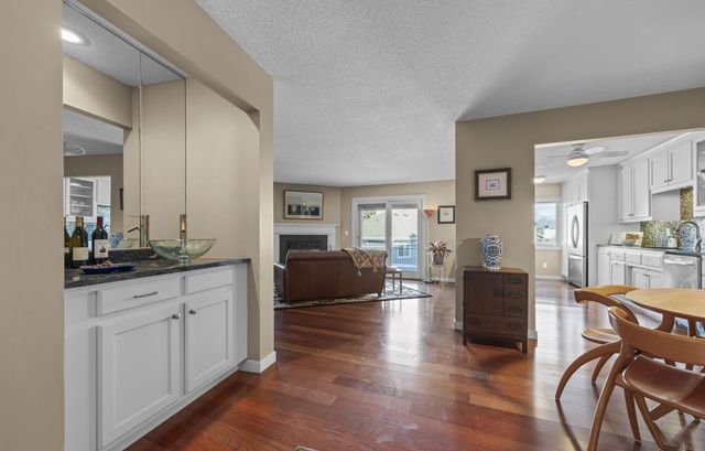 6967 Langford Court, Edina, MN 55436