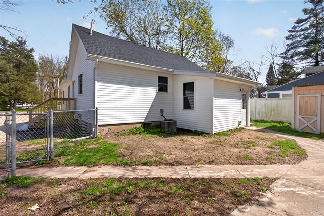 323 Grand Street, Michigan Center, MI 49254