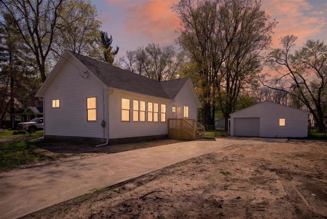 323 Grand Street, Michigan Center, MI 49254