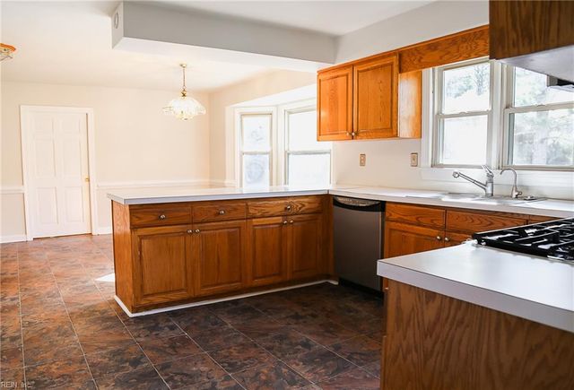 163 Greenway RD, Suffolk, VA 23434