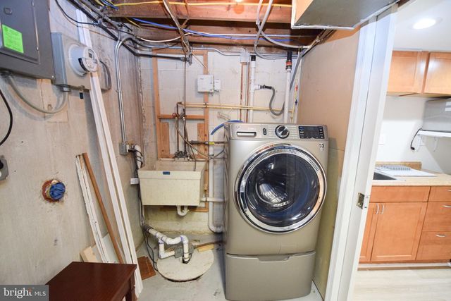 1629 SEARLES, Dundalk, MD 21222