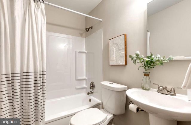 1629 SEARLES, Dundalk, MD 21222