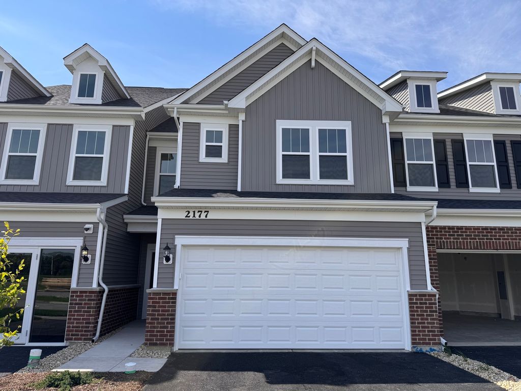 2177 Ryegrass Lane 70002, Bolingbrook, IL 60490