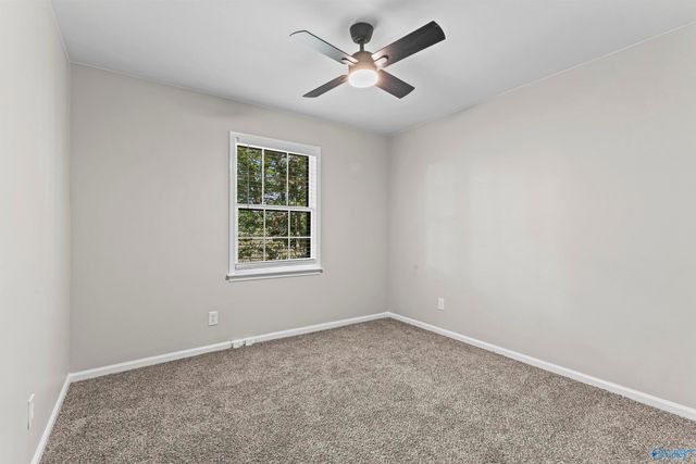 2404 Burningtree Drive SE, Decatur, AL 35603
