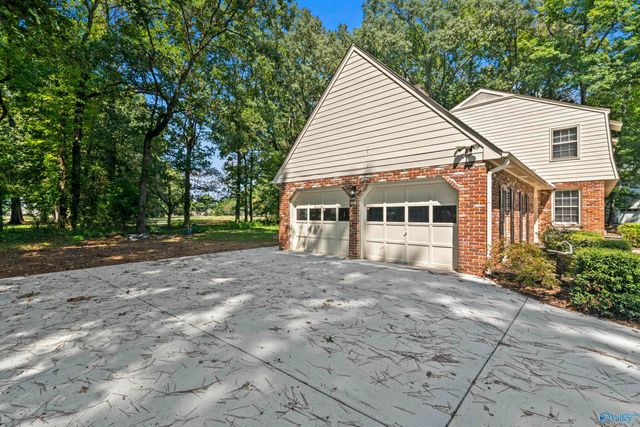 2404 Burningtree Drive SE, Decatur, AL 35603