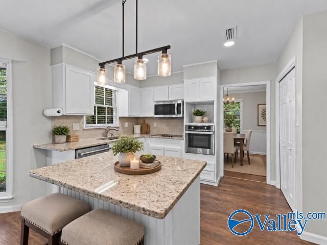 2404 Burningtree Drive SE, Decatur, AL 35603