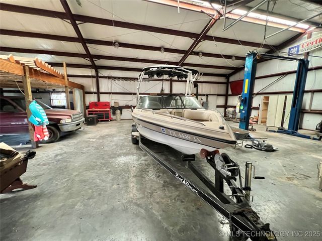 22231 E 843 Road, Park Hill, OK 74451